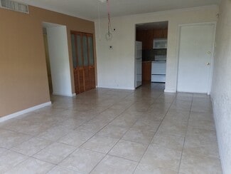 280 S Cypress Rd Unit GeorgenArms12, Pompano Beach, FL 33060