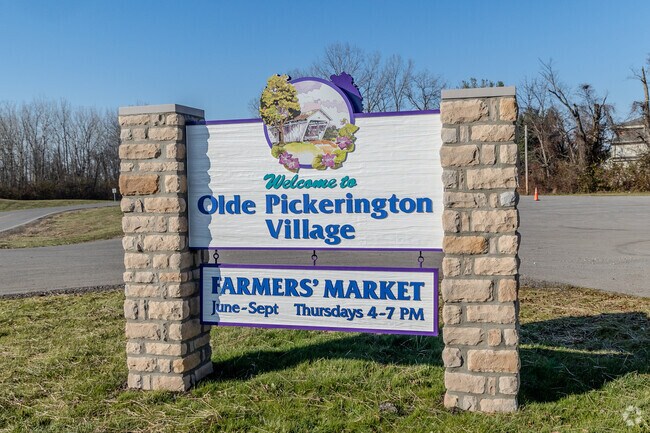 The Pickerington Farmers' Market features fresh produce and handmade goods.