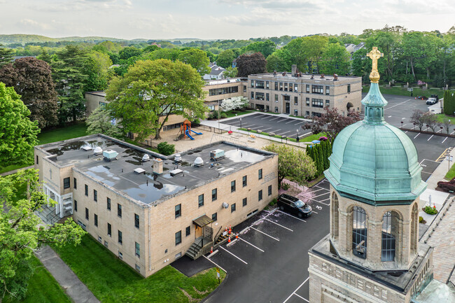 Explore the great academics at the St Joseph School at 370 Main St, Danbury, CT 06810.
