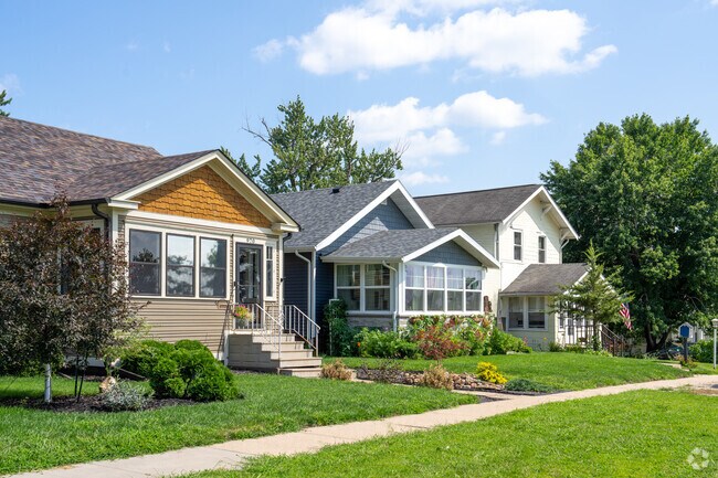 Every home in Mound View has its own personality.