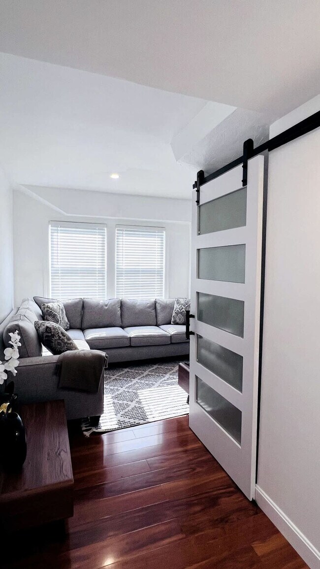 21 Bullocks Point Ave unit FL1-ID1347756P, Riverside, RI 02915 - photo 4