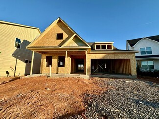 215 Coffee Ln, Hoschton, GA 30548