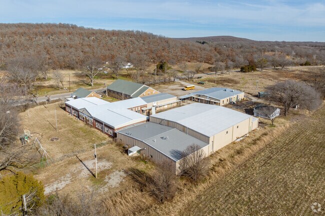 Kids are challenged to excel at Graham Elementary.