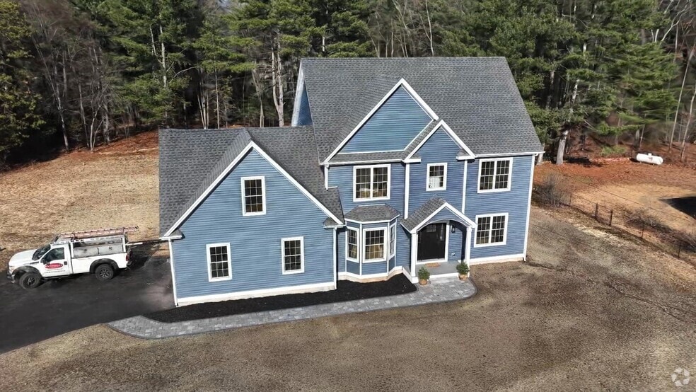 76 Trymbulak Ln, Glastonbury, CT 06033 - photo 2