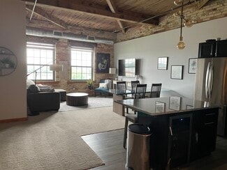 940 Monroe Ave NW Unit 550, Grand Rapids, MI 49503