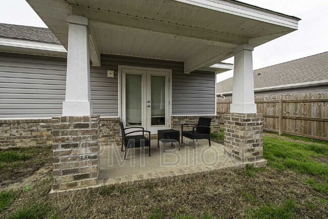 6467 Eastland Cir, Biloxi, MS 39532 - photo 2