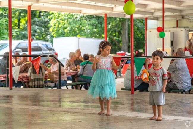 Your kids will love dancing along to the local Italian-American musicians at the Festa Picnic.