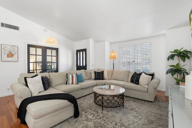 6415 E Beverly Ln unit ID1309642P, Scottsdale, AZ 85254 - photo 4