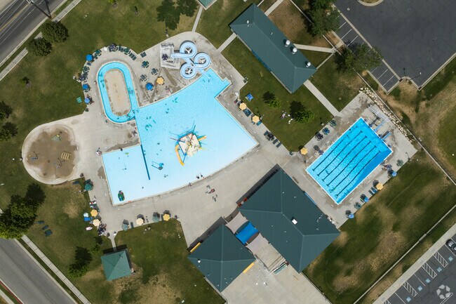 North Shore Aquatic Center has a number of pools and water actives for locals to enjoy.
