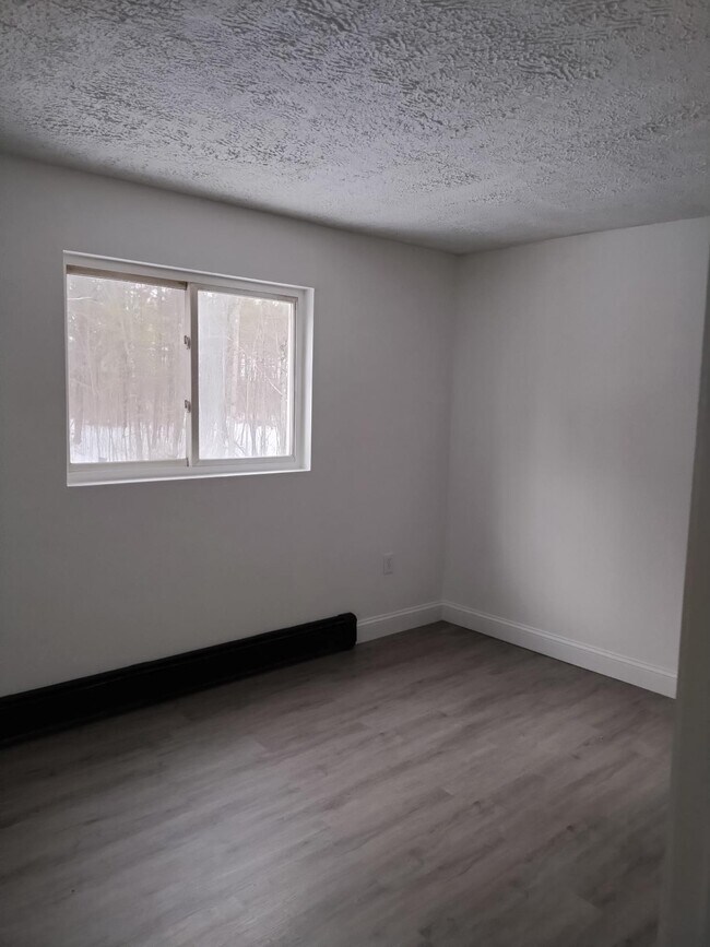 7-9 Irene St, Lewiston, ME 04240 - photo 3