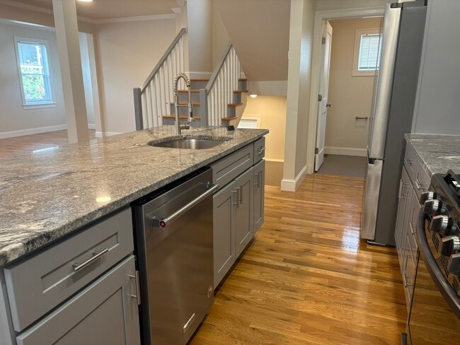 96 Willis Ave, Medford, MA 02155 - photo 4