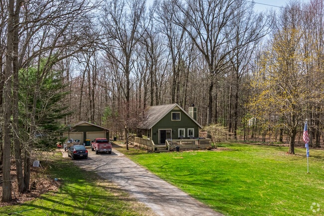 Bungalows homes are commonly found along the backroads leading to and from Burt.