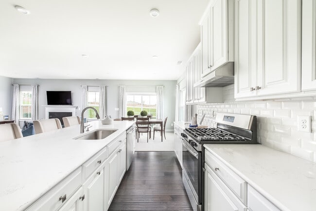 203 Opus Ln unit 38115709, Morgantown, WV 26508 - photo 3