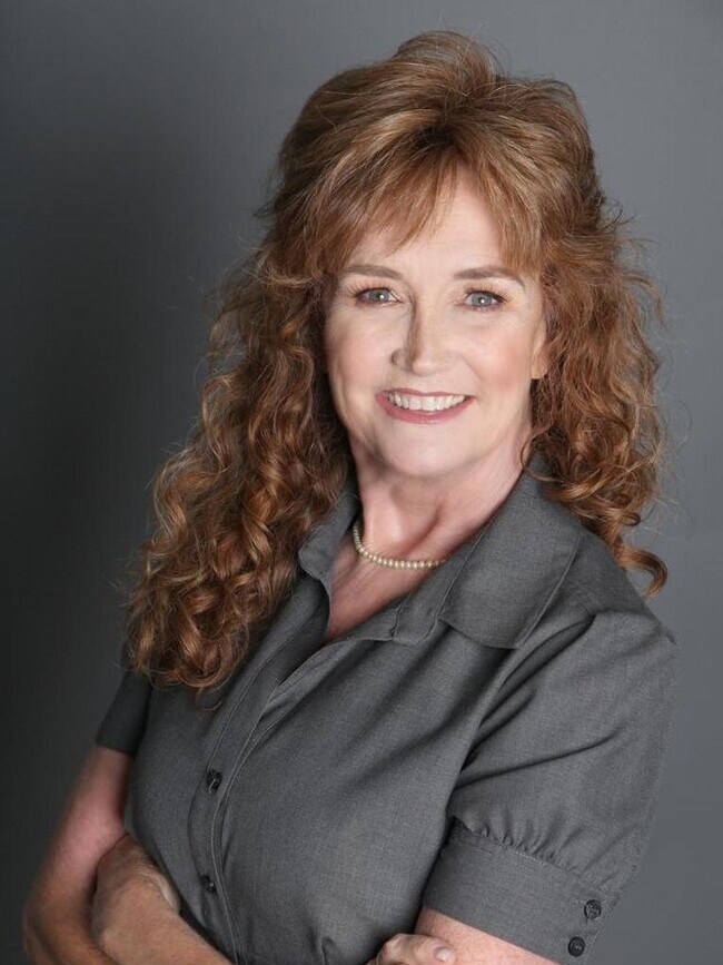 Nora Ruehle