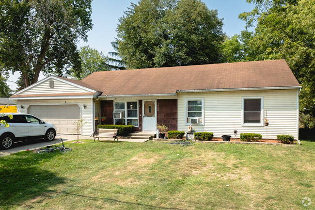 This ranch house is enjoying the summer sun in West Monroe.