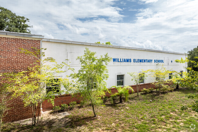 Joseph Williams Elementary School earns an overall B minus from Niche.