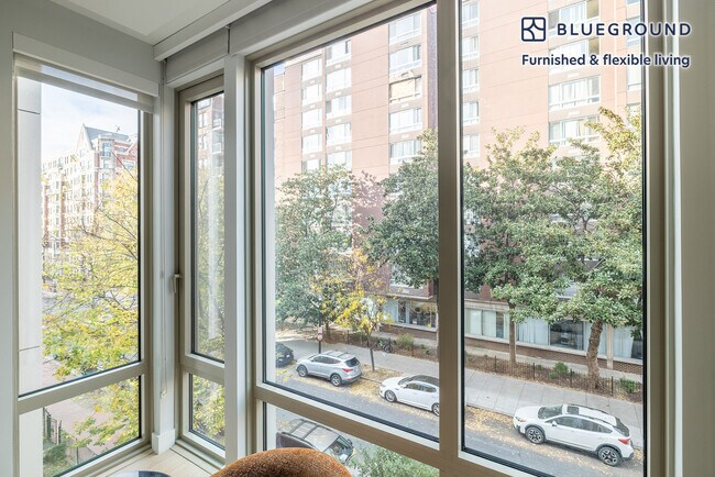 1224 M St NW unit FL3-ID968, Washington, DC 20005 - photo 6