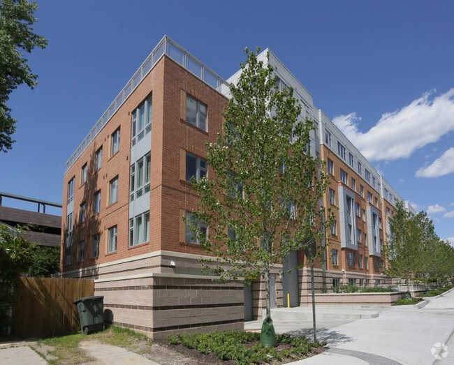 Jackson Crossing, Alexandria, VA 22305 - photo 2