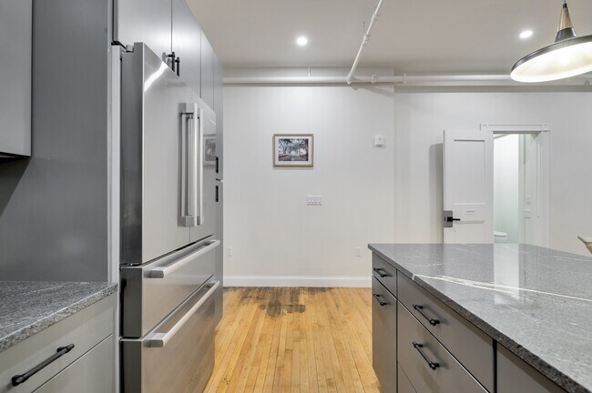 74 Mill St, Orono, ME 04473 - photo 4