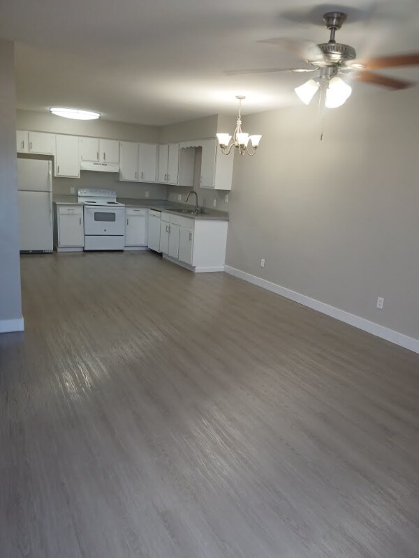 590 W 18th Ave Unit 4, Apache Junction, AZ 85120