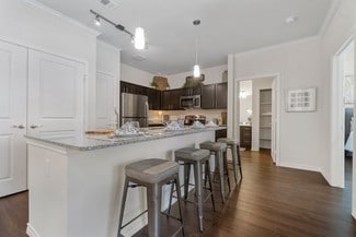 1633 Greenridge Dr, Burleson, TX 76028