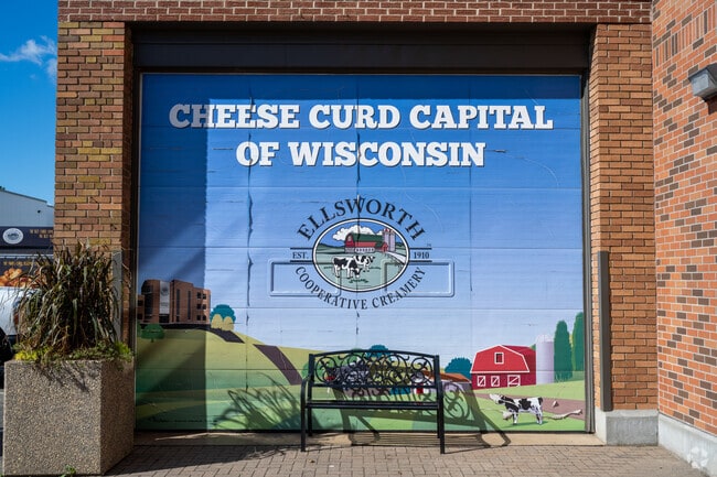 The Ellsworth Cooperative Creamery anchors the town’s celebrated curd culture.