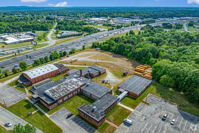 Ray Street Academy is an alternative school serving Alamance County grade 6-12 students.