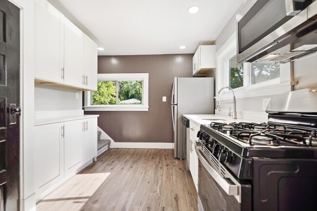 1750 Brodhead Rd, Coraopolis, PA 15108 - photo 5