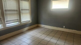 2755-2757-2757 N 33rd St Unit 2757 Upper, Milwaukee, WI 53210