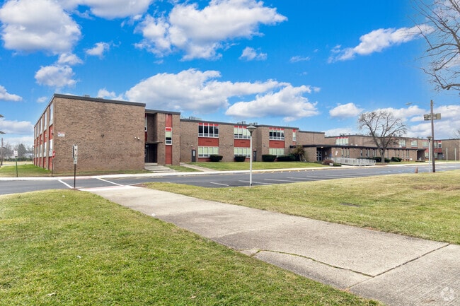 Memorial Middle School is home of the Panthers.