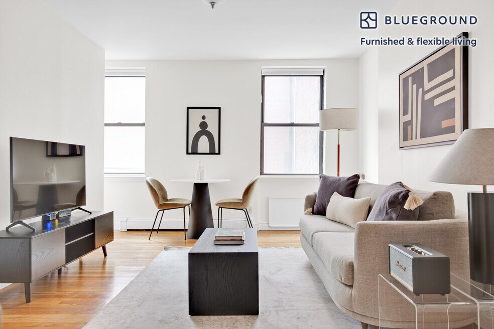 302 8th Ave unit FL3-ID739, New York, NY 10001 - photo 1