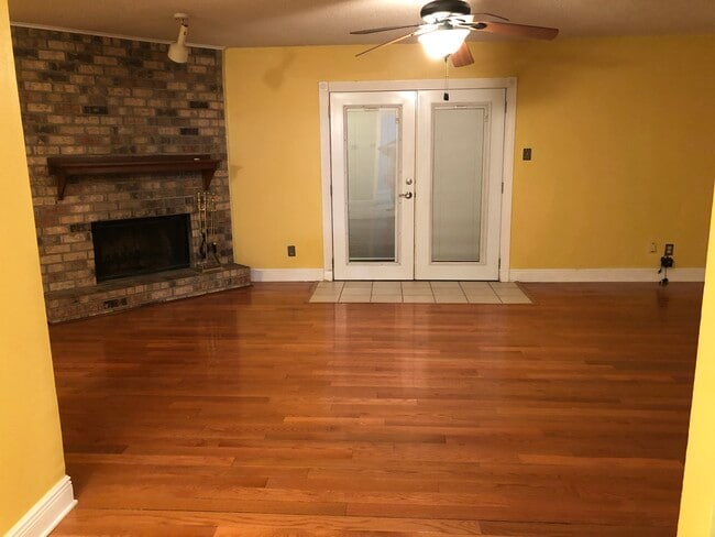 557 Esplanade St, La Place, LA 70068 - photo 5