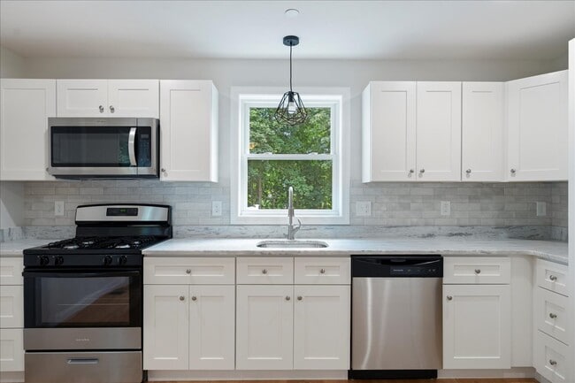 64 N Main St, Westford, MA 01886 - photo 5