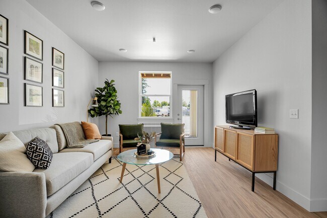 Tilian Point, Woodburn, OR 97071 - photo 5