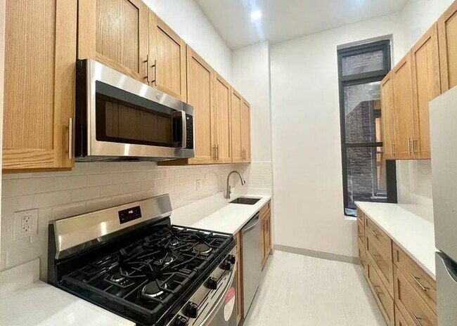 130 E 29th St unit 1, New York, NY 10016 - photo 2