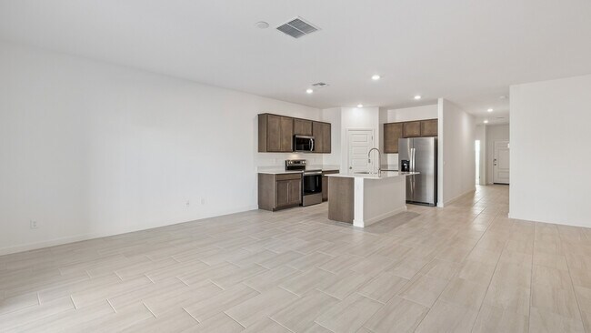 1410 S 241st Ave, Buckeye, AZ 85326 - photo 5