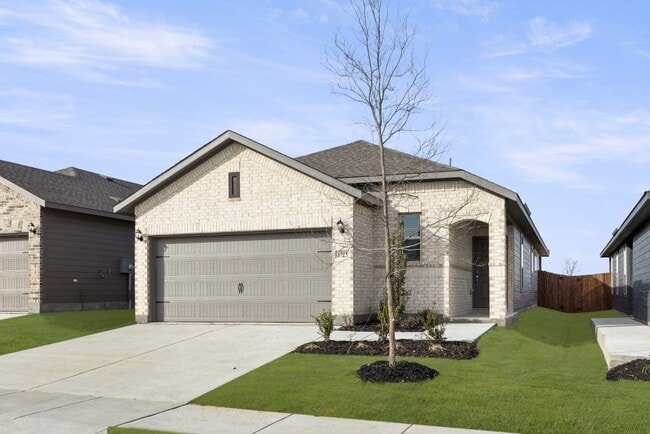 1620 Macadamia Ct unit 36502190, Aubrey, TX 76227 - photo 3