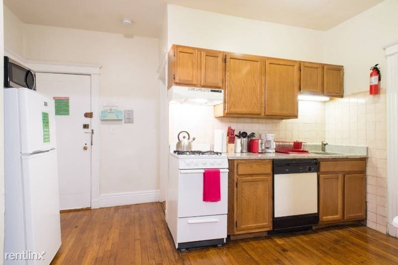 70 Queensberry St unit 16, Boston, MA 02215 - photo 1