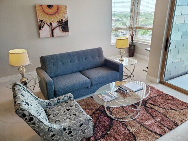 1813 E Jarvis St unit ID1073577P, Shorewood, WI 53211 - photo 2