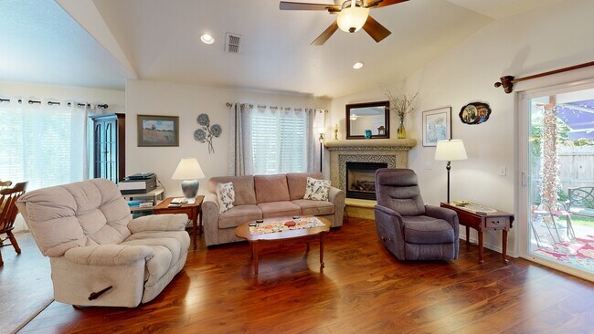 1282 Angler Ln, Grants Pass, OR 97527 - photo 2