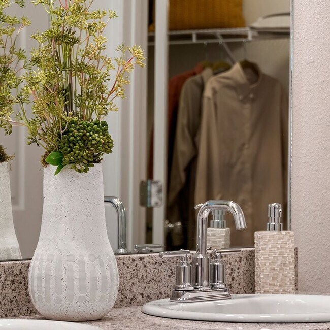 3711 Riardo Dr unit 36515138, Round Rock, TX 78665 - photo 5