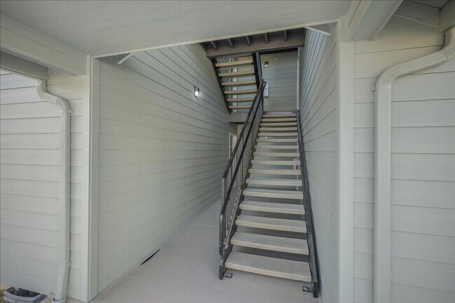 Trail Ave Apartments, Keizer, OR 97303 - photo 6