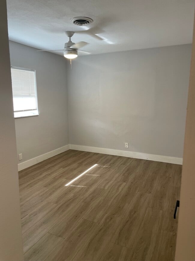 1421 SE 4th Ave unit 1421-SE4th Ave Deerf, Deerfield Beach, FL 33441 - photo 2