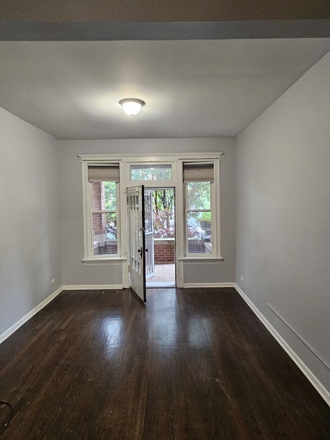 2249 W Iowa St Unit 1F, Chicago, IL 60622