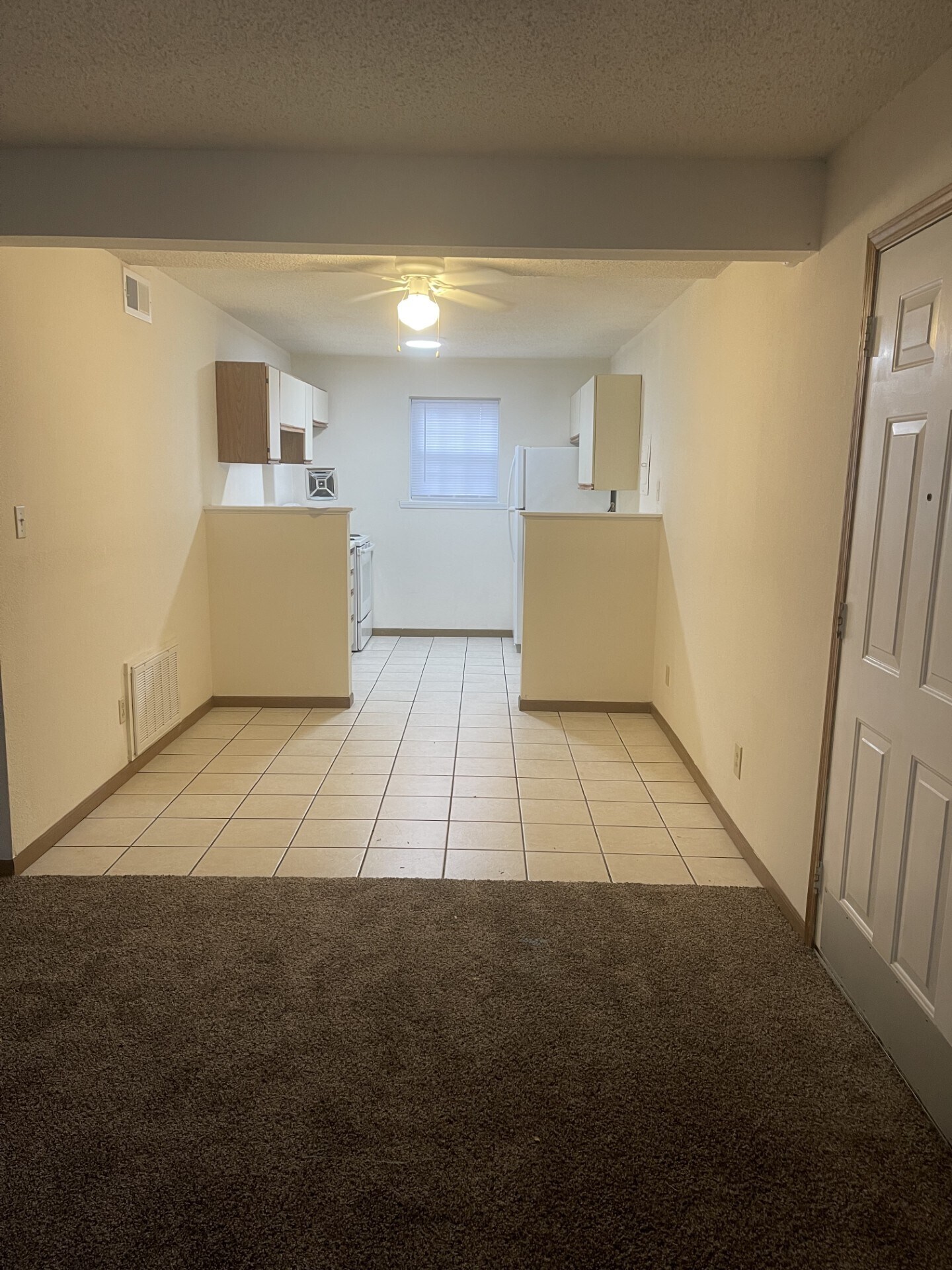 1648 Towne Dr unit E, Columbia, MO 65202 - photo 1