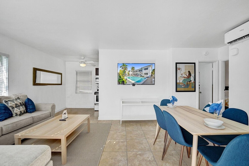 335 Desoto St unit ID1358348P, Hollywood, FL 33019 - photo 1