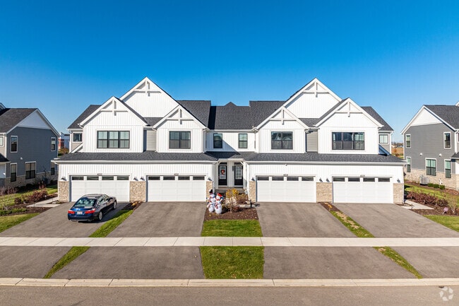 Townhouses & condos in Aurora's Far East area range from about $138,000 to $590,000.