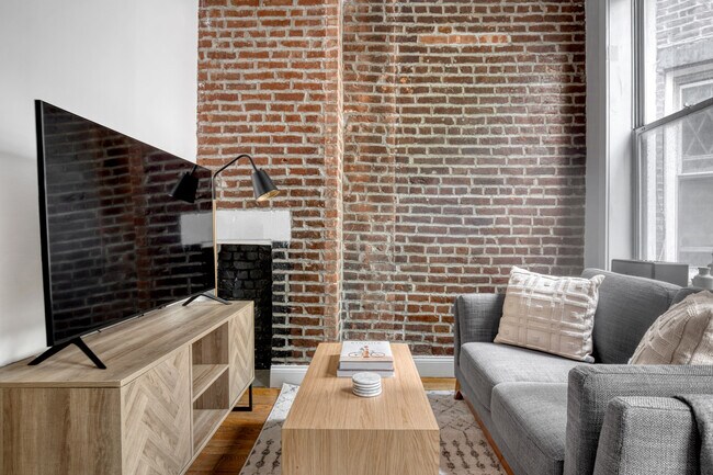 221 Mott St unit FL3-ID2053, New York, NY 10012 - photo 2