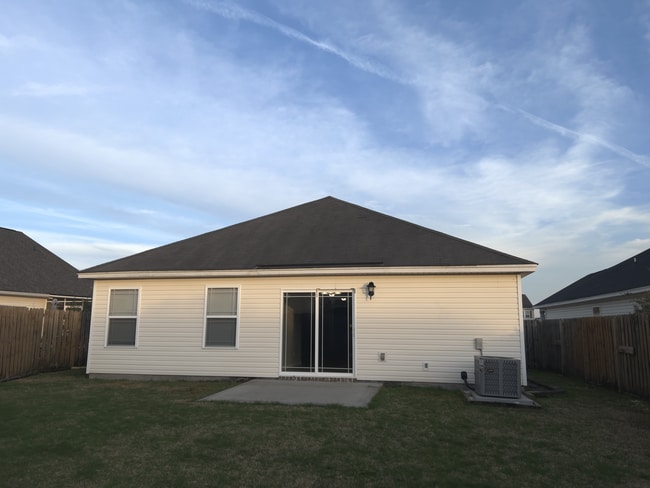 21 Laurel Ln, Savannah, GA 31407 - photo 2