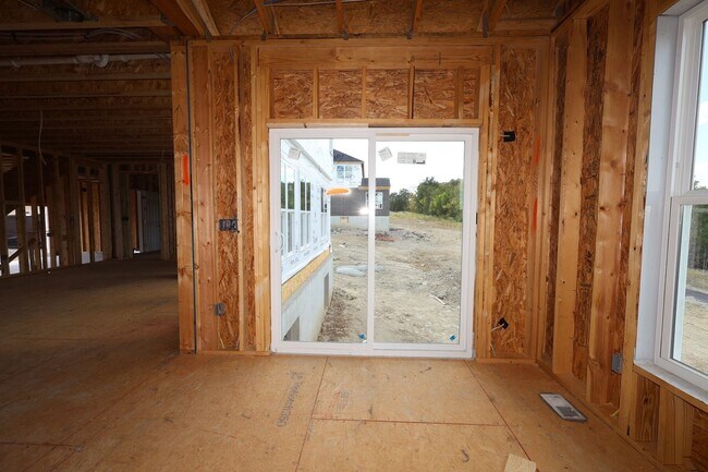 70 Morris St, Springboro, OH 45066 - photo 3